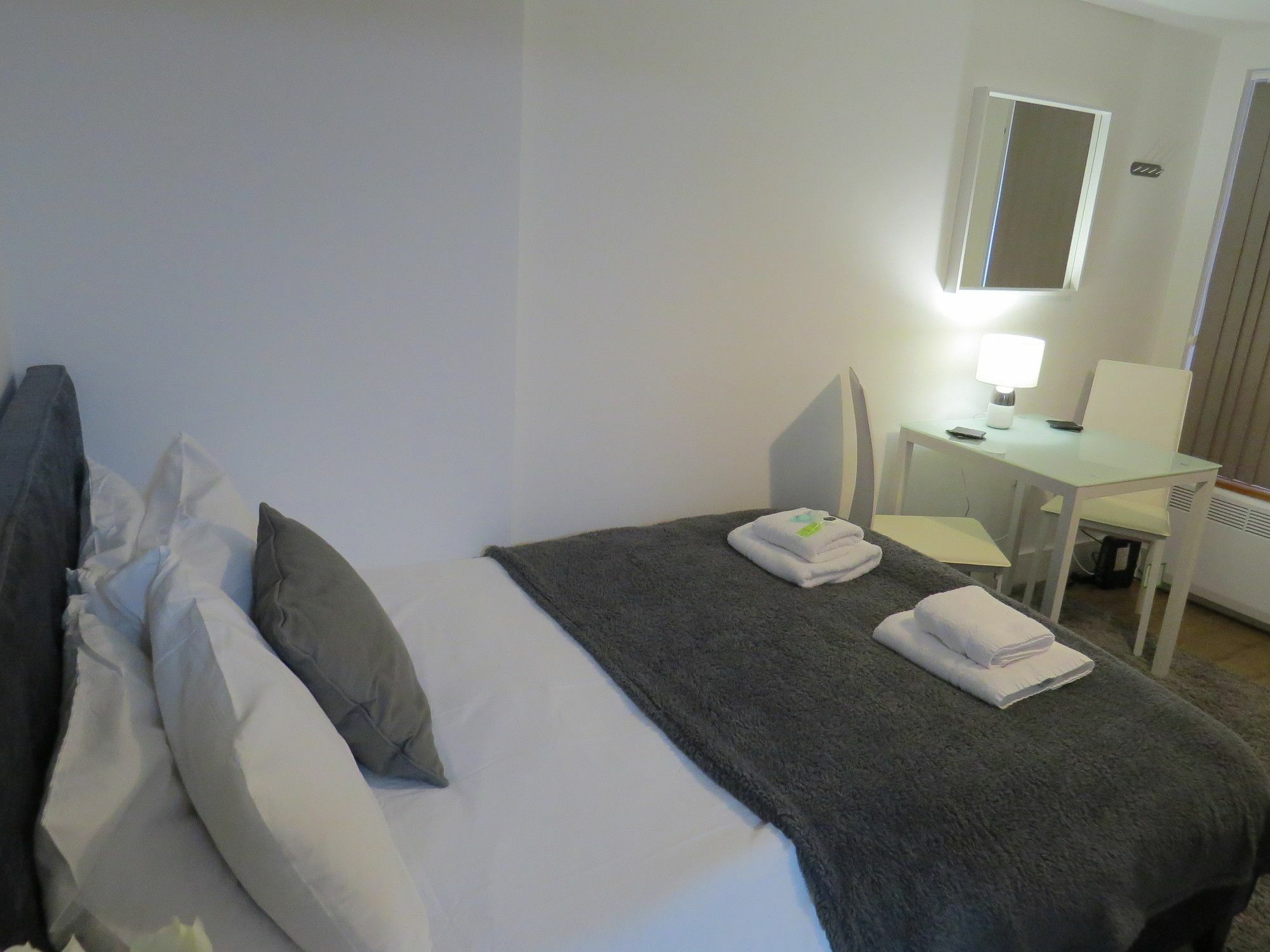 Ferienwohnung Quora Regent Leicester Exterior foto